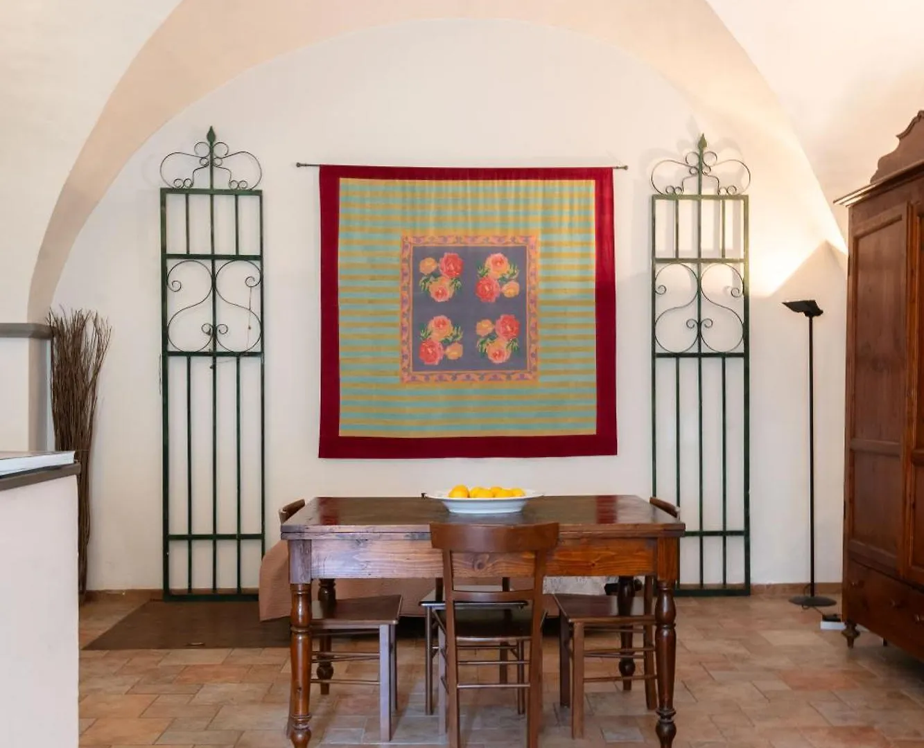 Characteristic Apartment In The Center Of Florence